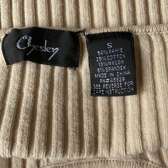 Cream shirt - Picture 3 of 3